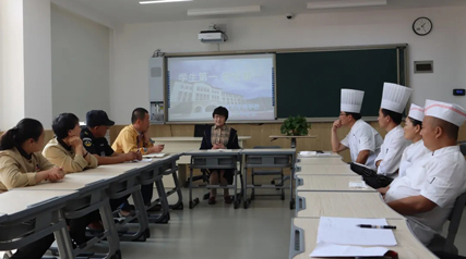 学生第一，安全第一 澳门皇冠博彩网站召开安全主题培训